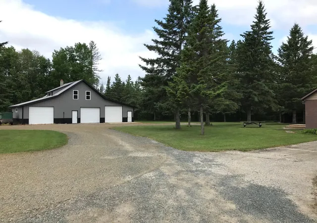 Photo 4 of Single family home for sale at 10507 Highway 11, Baudette, MN 56623 | MLS# 7068835 | Listing updated on 2026-08-24