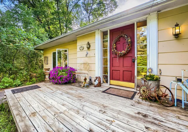 2nd image of 37082 Falcon Ave, North Branch, MN 55056 | MLS# 7068839