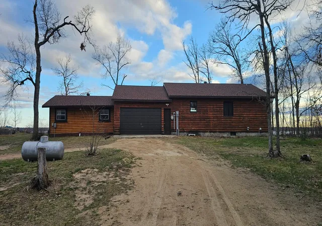 5th image of 18492 Raymond Dr Se, Cass Lake, MN 56633 | MLS# 7068848