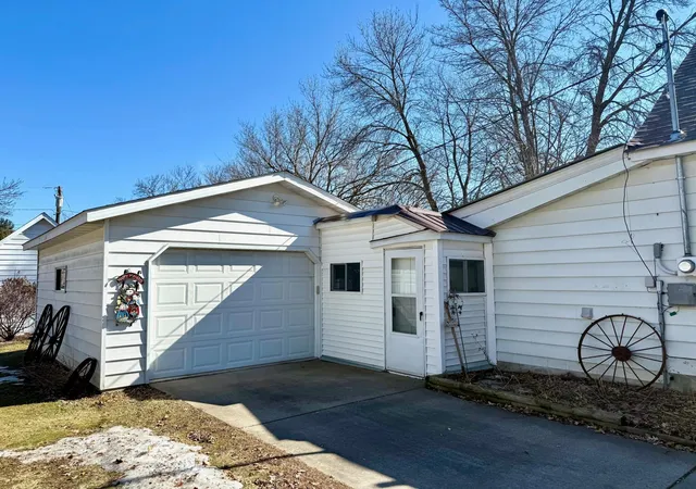 Homes for sale in Little Falls, MN | 206 6th St Nw, Little Falls, MN 56345 | MLS# 7068867