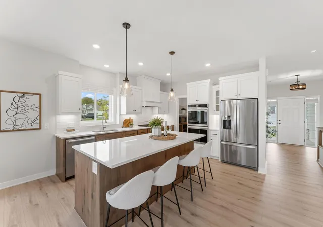 2nd image of 4956 Bennett St Se, Prior Lake, MN 55372 | MLS# 7068924
