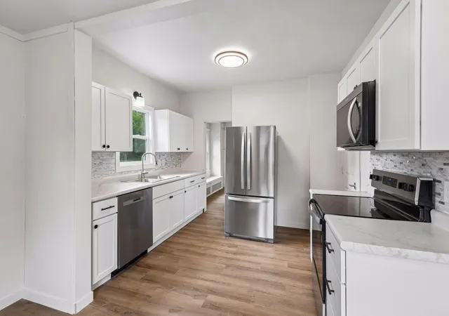 5th image of 601 N Carver St, Winthrop, MN 55396 | MLS# 7068973