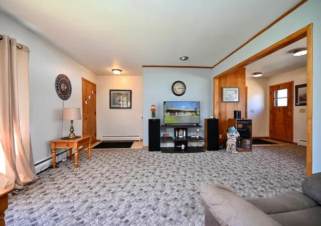 3rd image of 1888 Gilmore Ave, Winona, MN 55987 | MLS# 7068974