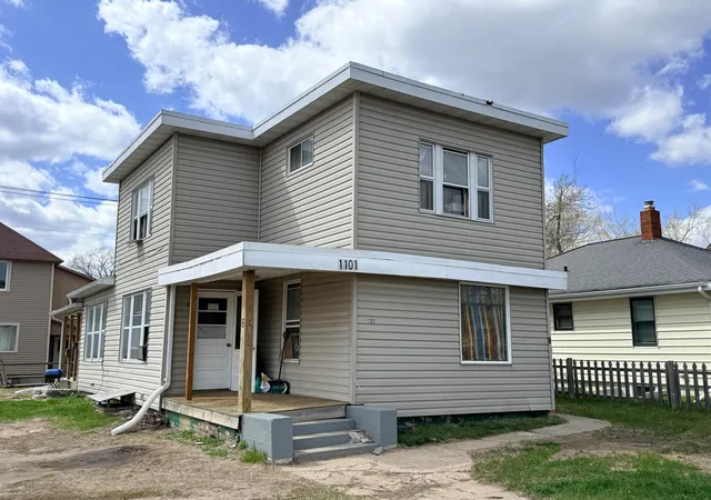 2nd image of 1101 Bemidji Ave N, Bemidji, MN 56601 | MLS# 7068991