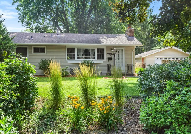 Photo 2 of Single family home for sale at 10433 Washburn Ave S, Minneapolis, MN 55431 | MLS# 7069162 | Listing updated on 2026-09-22