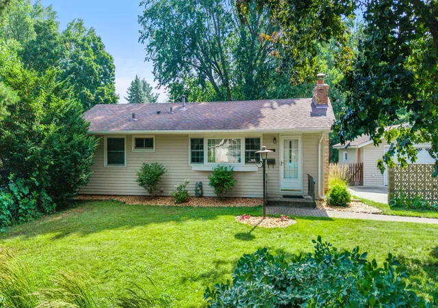 Photo 3 of Single family home for sale at 10433 Washburn Ave S, Minneapolis, MN 55431 | MLS# 7069162 | Listing updated on 2026-09-22