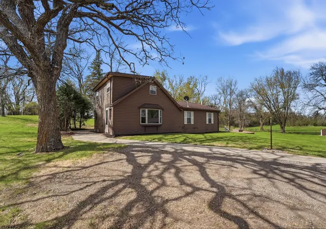 Homes for sale in New London, MN | 21898 52Nd St Ne, New London, MN 56273 | MLS# 7069336