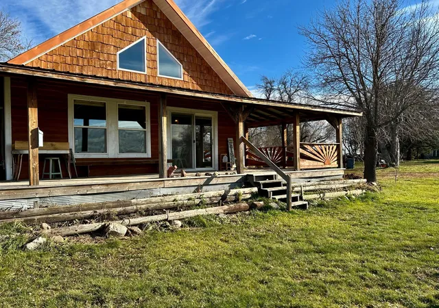 2nd image of 305 Oak St, Hastings, ND 58049 | MLS# 7069377