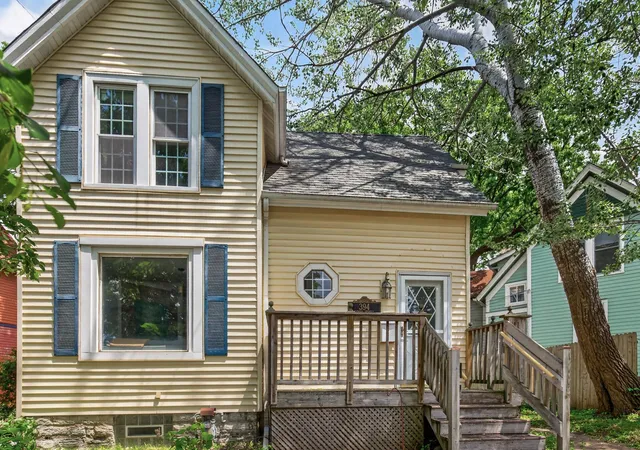 Photo 3 of Single family home for sale at 394 Dewey St, Saint Paul, MN 55104 | MLS# 7069484 | Listing updated on 2026-08-06