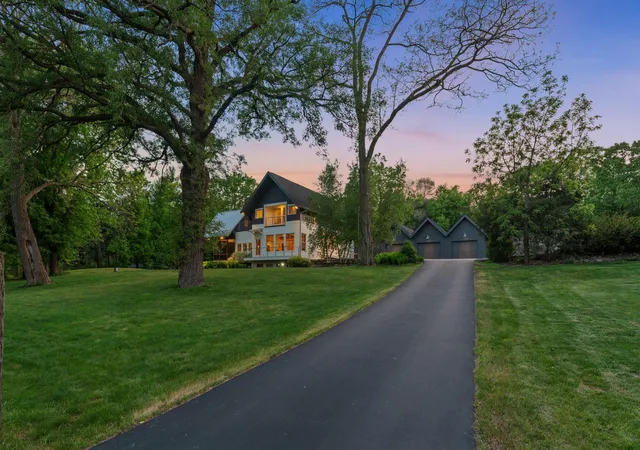 Photo 3 of Single family home for sale at 7521 River Rd, Inver Grove Heights, MN 55076 | MLS# 7069505 | Listing updated on 2026-08-19