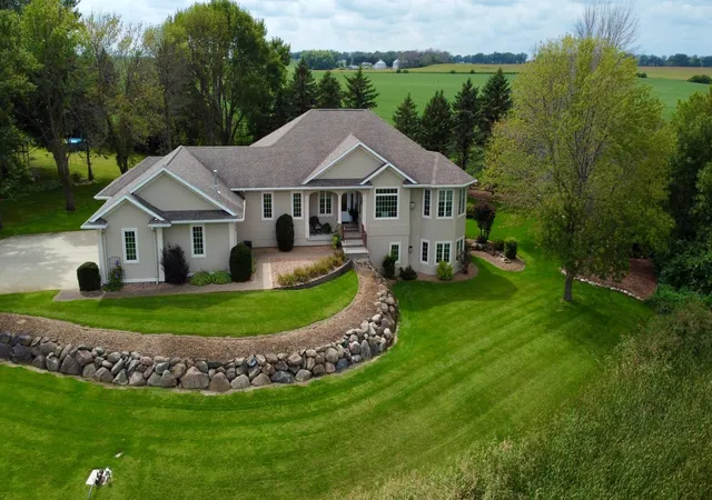 Homes for sale in Worthington, MN | 1250 S Crailsheim Rd, Worthington, MN 56187 | MLS# 7069511