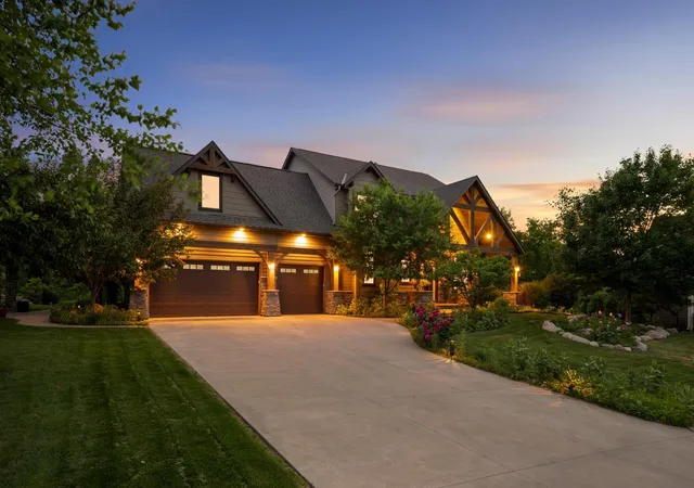 Photo 2 of Sale Pending at 15270 Branch Cir, Burnsville, MN 55306 | MLS# 7069536 | Listing updated on 2026-09-04