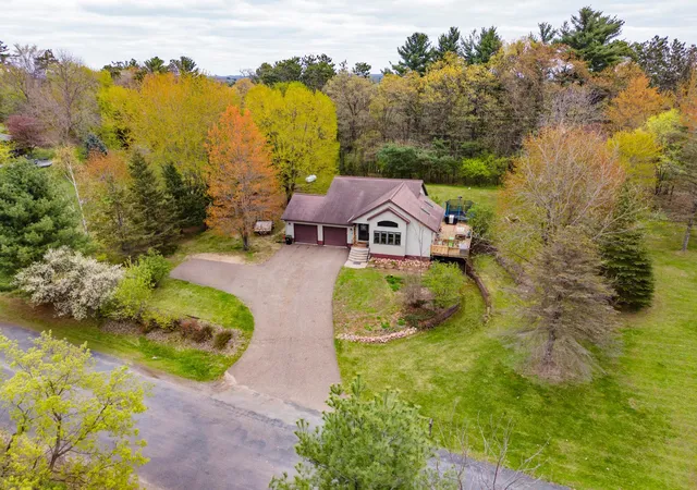 Homes for sale in Menomonie, WI | 2418 Panorama Dr, Menomonie, WI 54751 | MLS# 7069557