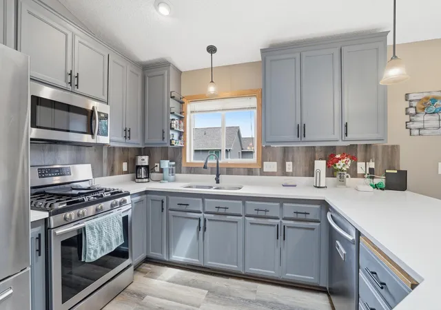 Photo 3 of Single family home for sale at 961 Ivy Hills Rd, Belle Plaine, MN 56011 | MLS# 7069596 | Listing updated on 2026-08-06