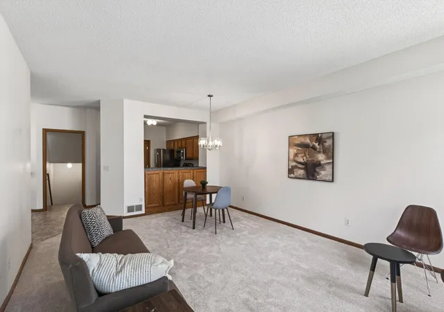 4th image of 2162 Water Lilly Ln #1002, Saint Paul, MN 55122 | MLS# 7069621