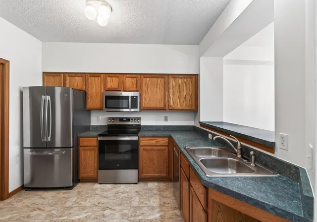 5th image of 2162 Water Lilly Ln #1002, Saint Paul, MN 55122 | MLS# 7069621
