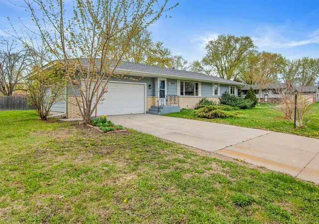 30th image of 8033 Georgia Ave N, Brooklyn Park, MN 55445 | MLS# 7069627