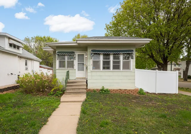 Homes for sale in Minneapolis, MN | 880 21st Ave Se, Minneapolis, MN 55414 | MLS# 7069633