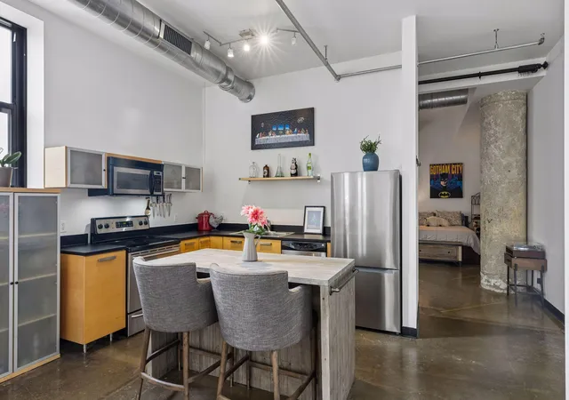 3rd image of 350 Saint Peter St #1012, Saint Paul, MN 55102 | MLS# 7069651