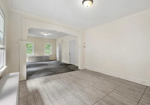 Photo 5 of House for sale at 918 Queen Ave N, Minneapolis, MN 55411 | MLS# 7069685 | Listing updated on 2026-08-29