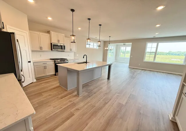 2nd image of 8204 Haywood Dr, Circle Pines, MN 55014 | MLS# 7069696