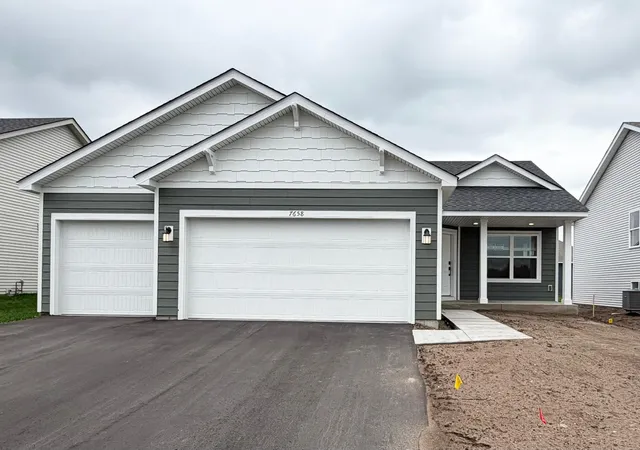 Homes for sale in Cottage Grove, MN | 7658 109th St S, Cottage Grove, MN 55016 | MLS# 7069709