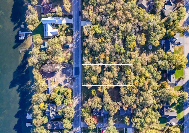 2nd image of 1077 S Shore Dr, Detroit Lakes, MN 56501 | MLS# 7069728
