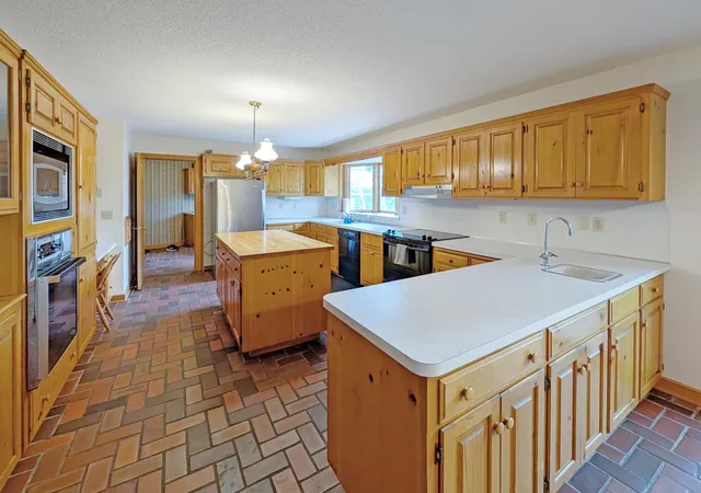 Photo 2 of Single family home for sale at 16220 Hayes Ave, Carver, MN 55315 | MLS# 7069734 | Listing updated on 2026-09-23
