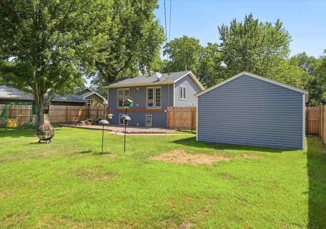2nd image of 5809 Quail Ave N, Minneapolis, MN 55429 | MLS# 7069744