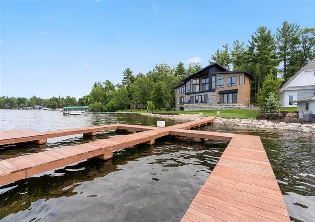 3rd image of 11245 E Steamboat Bay Dr, Brainerd, MN 56401 | MLS# 7069746