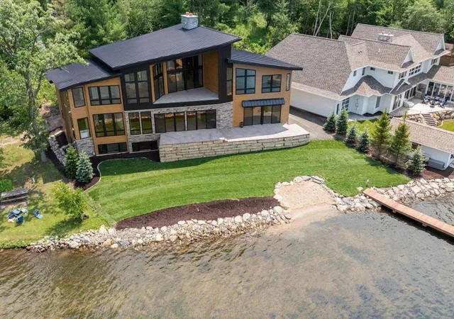 5th image of 11245 E Steamboat Bay Dr, Brainerd, MN 56401 | MLS# 7069746