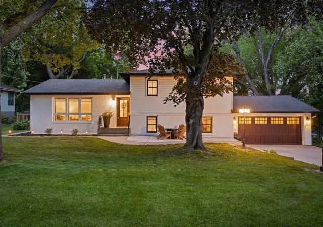 2nd image of 6525 Maple Dr, Waconia, MN 55387 | MLS# 7069751