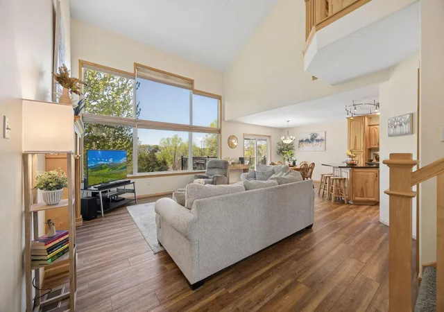 image of 3007 Crescent Ridge Trl, Saint Cloud, MN 56301 | MLS# 7069875
