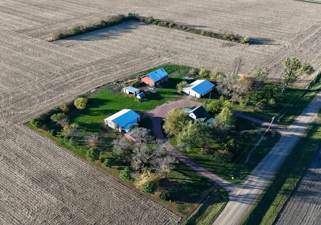 Photo 1 of Single family home for sale at 27707 330th Avenue, Westbrook, MN 56183 | MLS# 7069881 | Listing updated on 2026-10-20
