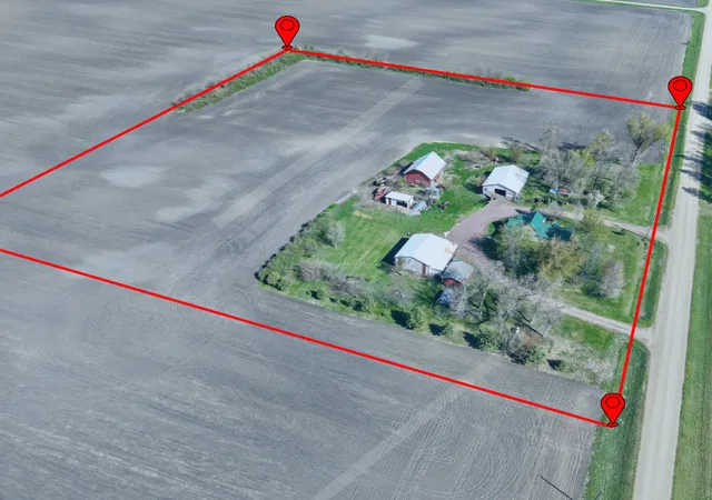 Photo 2 of Single family home for sale at 27707 330th Avenue, Westbrook, MN 56183 | MLS# 7069881 | Listing updated on 2026-10-20