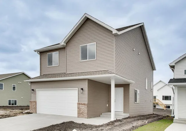 Homes for sale in Fargo, ND | 6826 Selkirk Dr S, Fargo, ND 58104 | MLS# 7069900