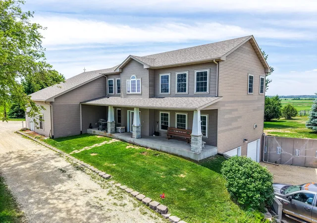 Homes for sale in Byron, MN | 8229 10th Street Sw, Byron, MN 55920 | MLS# 7069940