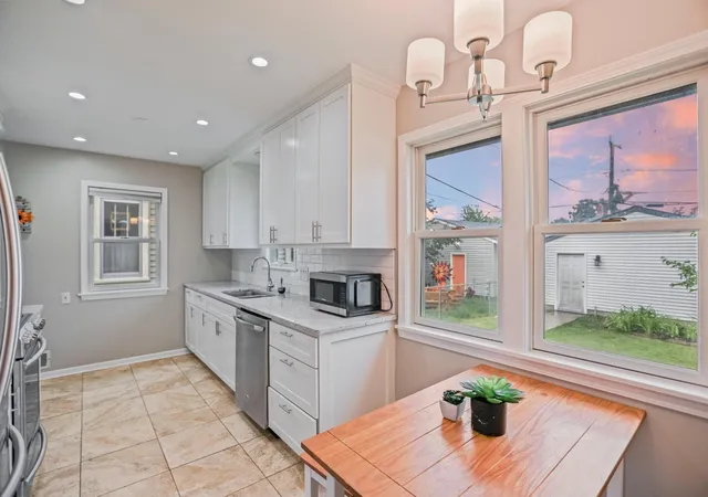 1st image of 1273 Juno Ave, Saint Paul, MN 55116 | MLS# 7069989