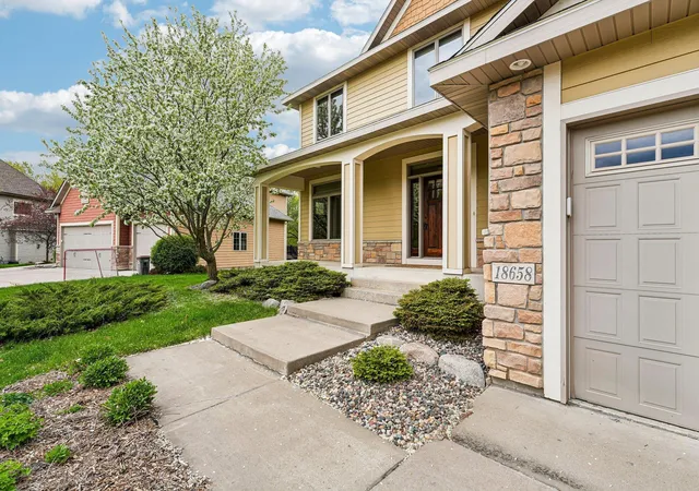 2nd image of 18658 Ponderosa Ct, Eden Prairie, MN 55347 | MLS# 7070083