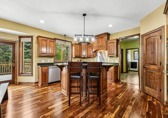 5th image of 18658 Ponderosa Ct, Eden Prairie, MN 55347 | MLS# 7070083