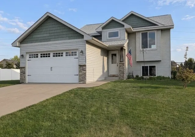1st image of 1307 Osprey Ct, New Richmond, WI 54017 | MLS# 7070156