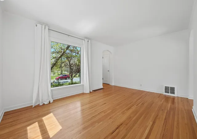 3rd image of 3109 Oregon Ave S, Minneapolis, MN 55426 | MLS# 7070246
