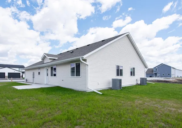 12th image of 3113 Scotch Ln, Mankato, MN 56001 | MLS# 7070356