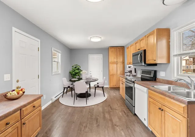 Photo 3 of Sale Pending at 610 6th Avenue S, Hopkins, MN 55343 | MLS# 7070378 | Listing updated on 2026-08-17