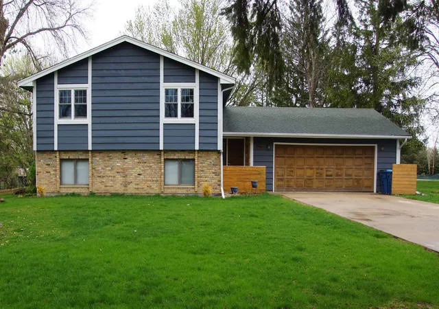 Homes for sale in Victoria, MN | 700 80th St, Victoria, MN 55386 | MLS# 7070464