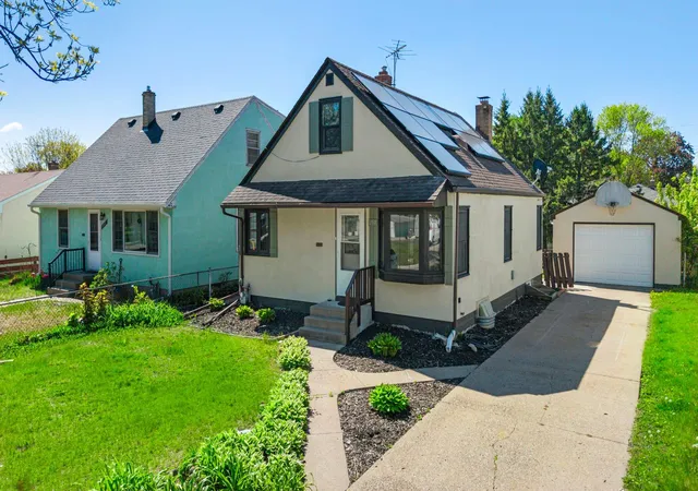 Homes for sale in West Saint Paul, MN | 254 Arion St E, West Saint Paul, MN 55118 | MLS# 7070552