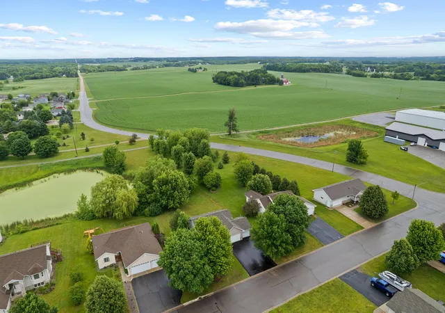 Homes for sale in Maple Lake, MN | 820 6th St Nw, Maple Lake, MN 55358 | MLS# 7070596