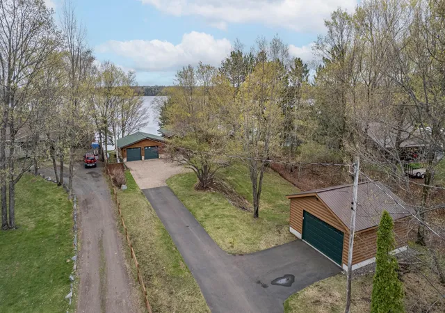 2nd image of 7024 Van Rd, Duluth, MN 55803 | MLS# 7070710