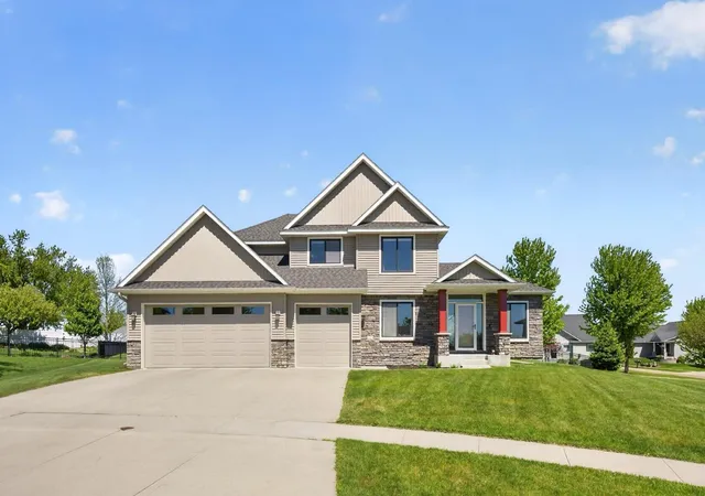 1st image of 1721 Echo Ridge St Sw, Rochester, MN 55902 | MLS# 7070793