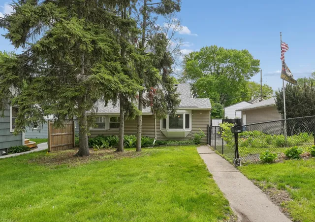 Homes for sale in Columbia Heights, MN | 4335 4Th St Ne, Columbia Heights, MN 55421 | MLS# 7070831